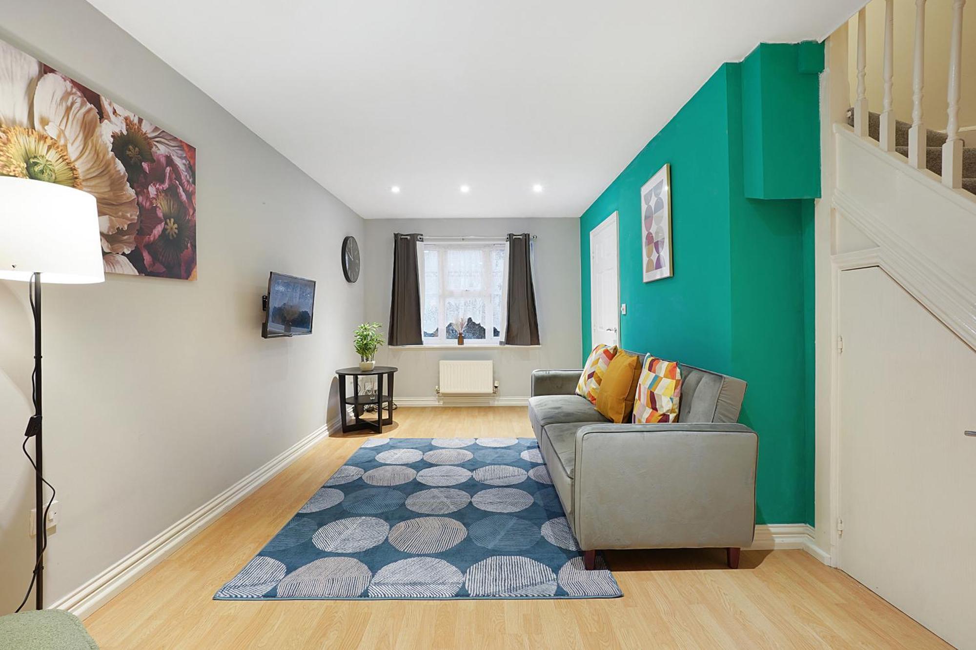 Comfortable Stylish Townhouse In Ashford Sleeps 5 Netflix 2 Parking Spaces Perfect For Contractors And Families Ngoại thất bức ảnh